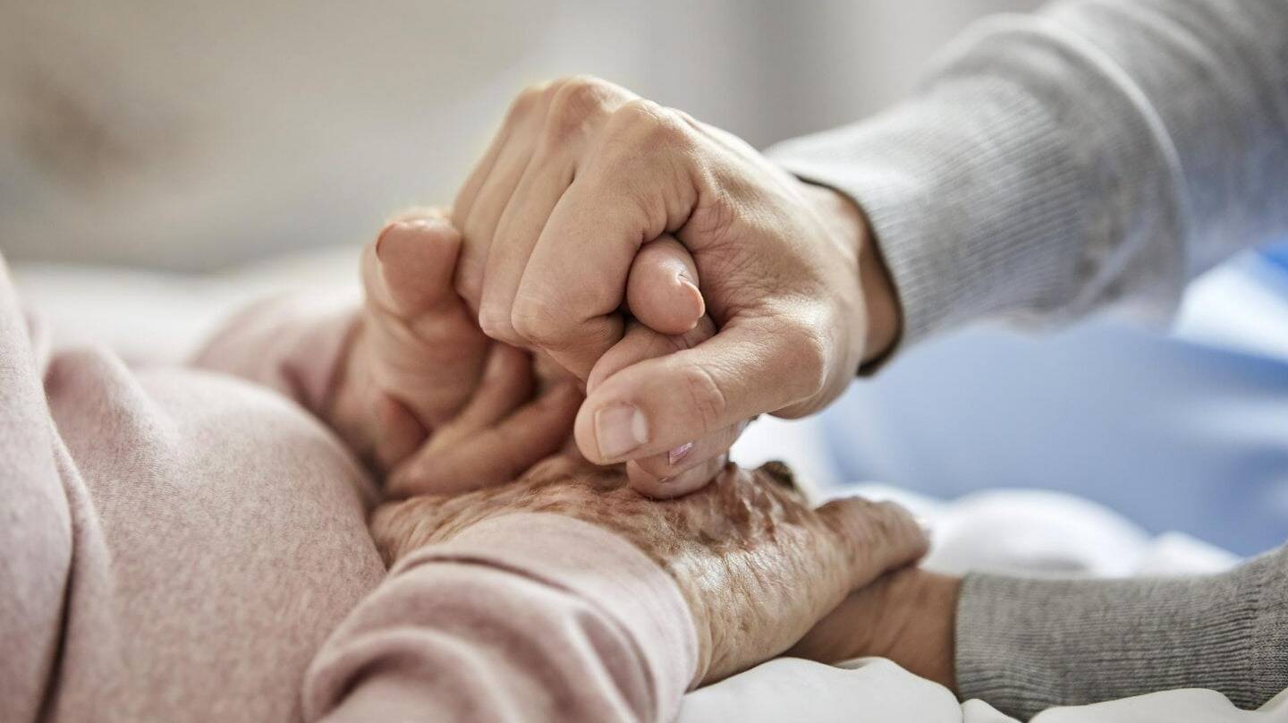 Fin de vie: quelles conditions pour bénéficier de "l'aide à mourir"? On fait le point sur le projet de loi présenté ce mercredi en conseil des ministres