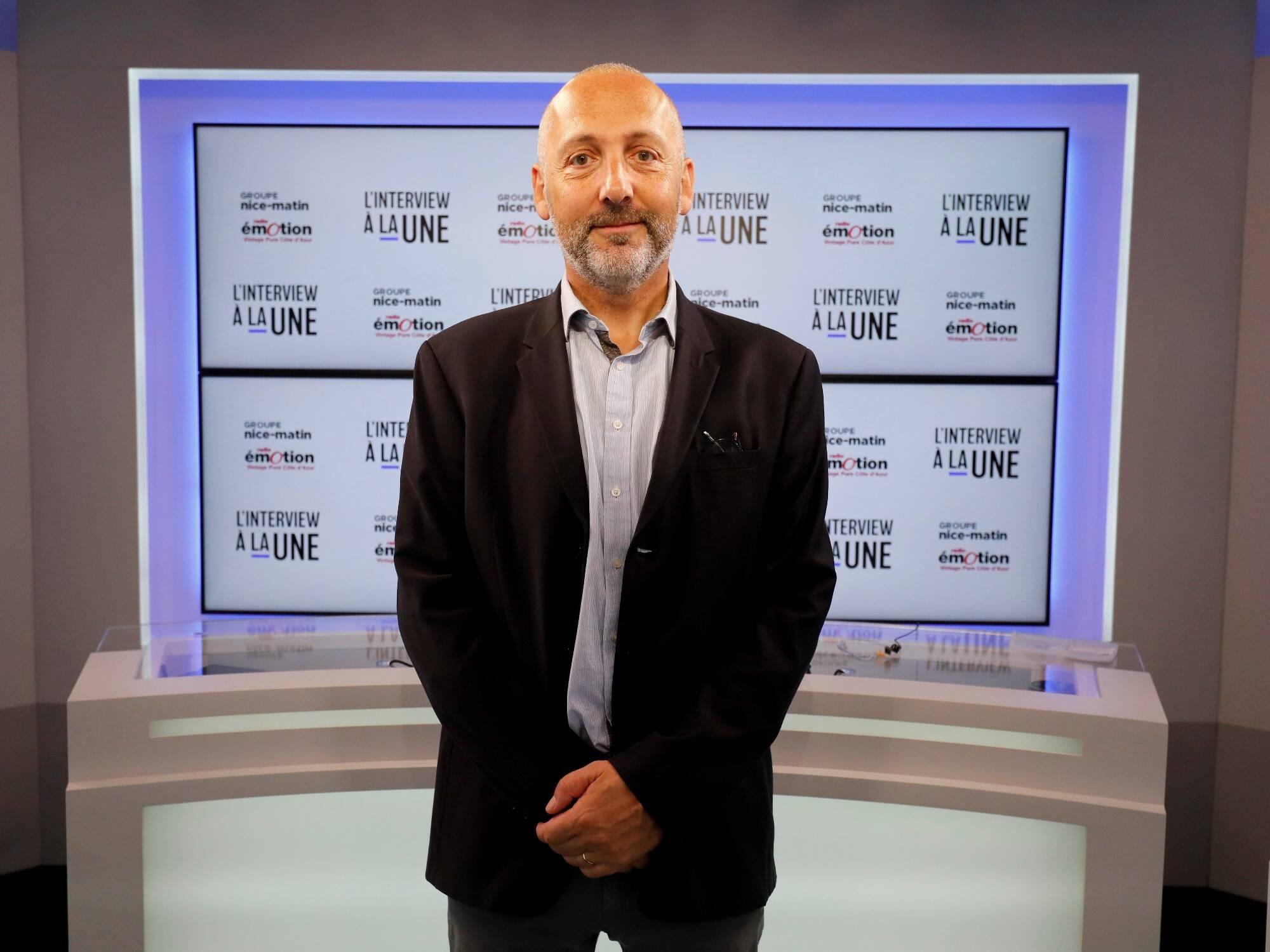 Alors que le stade de Nice s'apprête à accueillir quatre matches de coupe du monde de rugby, dans quel état est sa pelouse?