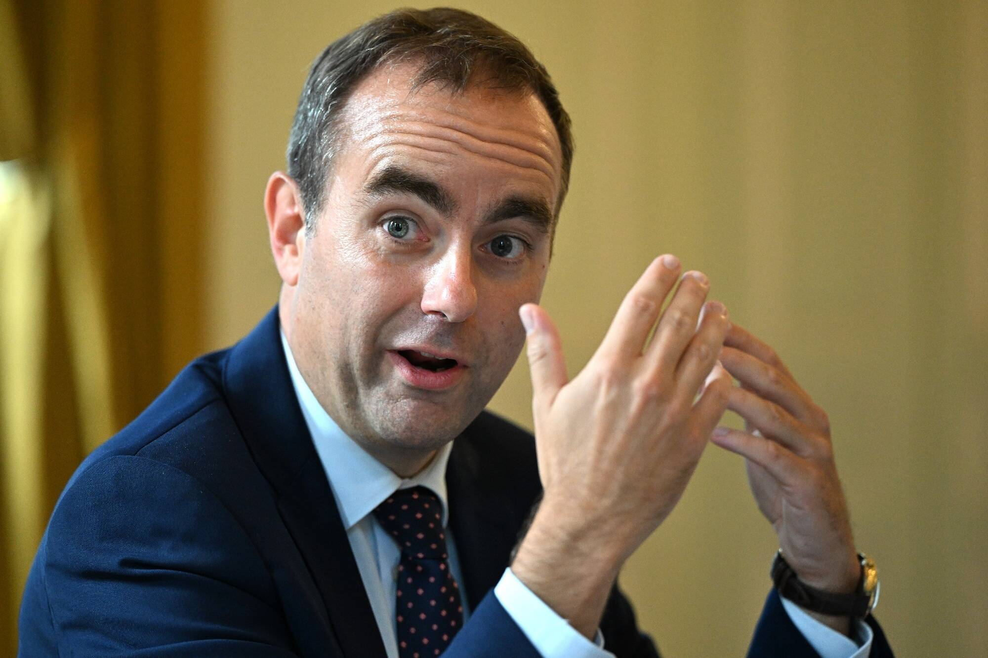 Abandon de la suppression des jours fériés, avantages à vie, méthode... les premières décisions du Premier ministre Sébastien Lecornu