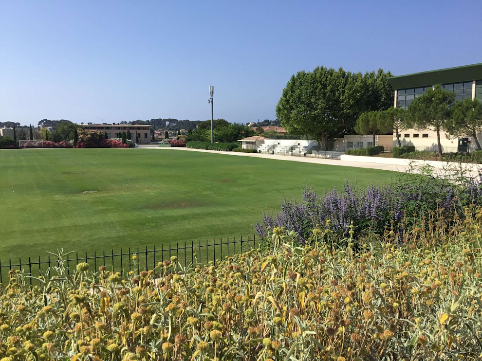 Mais que se passe-t-il au club de foot de Sanary?