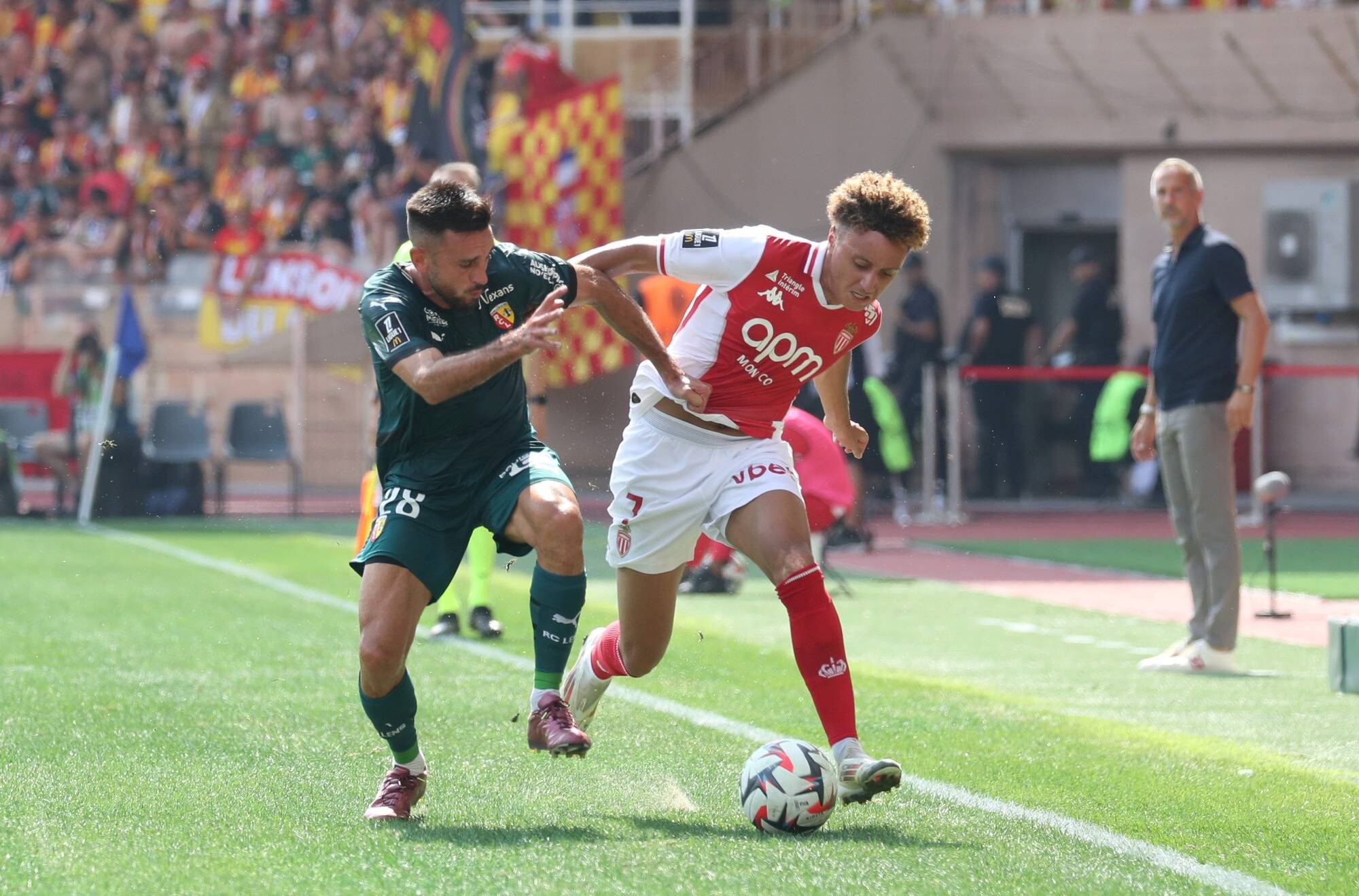 Monaco accroché à domicile par Lens après une fin de match à rebondissements (1-1)
