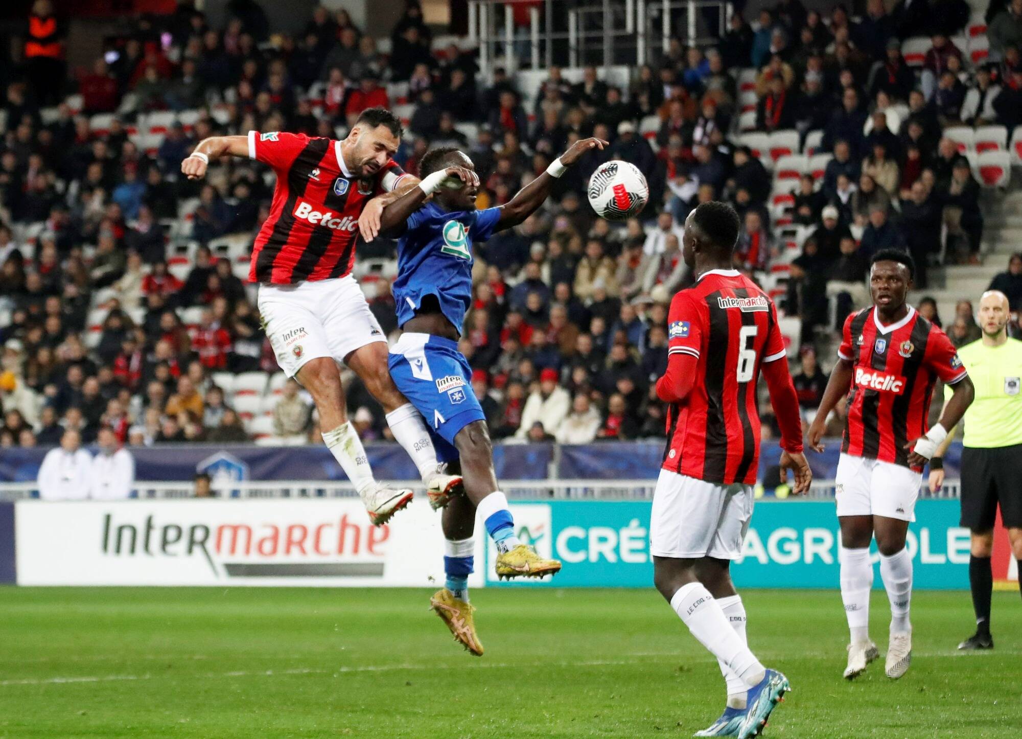 L'OGC Nice bat Auxerre aux tirs au but et se qualifie pour les 16es de finale de la Coupe de France