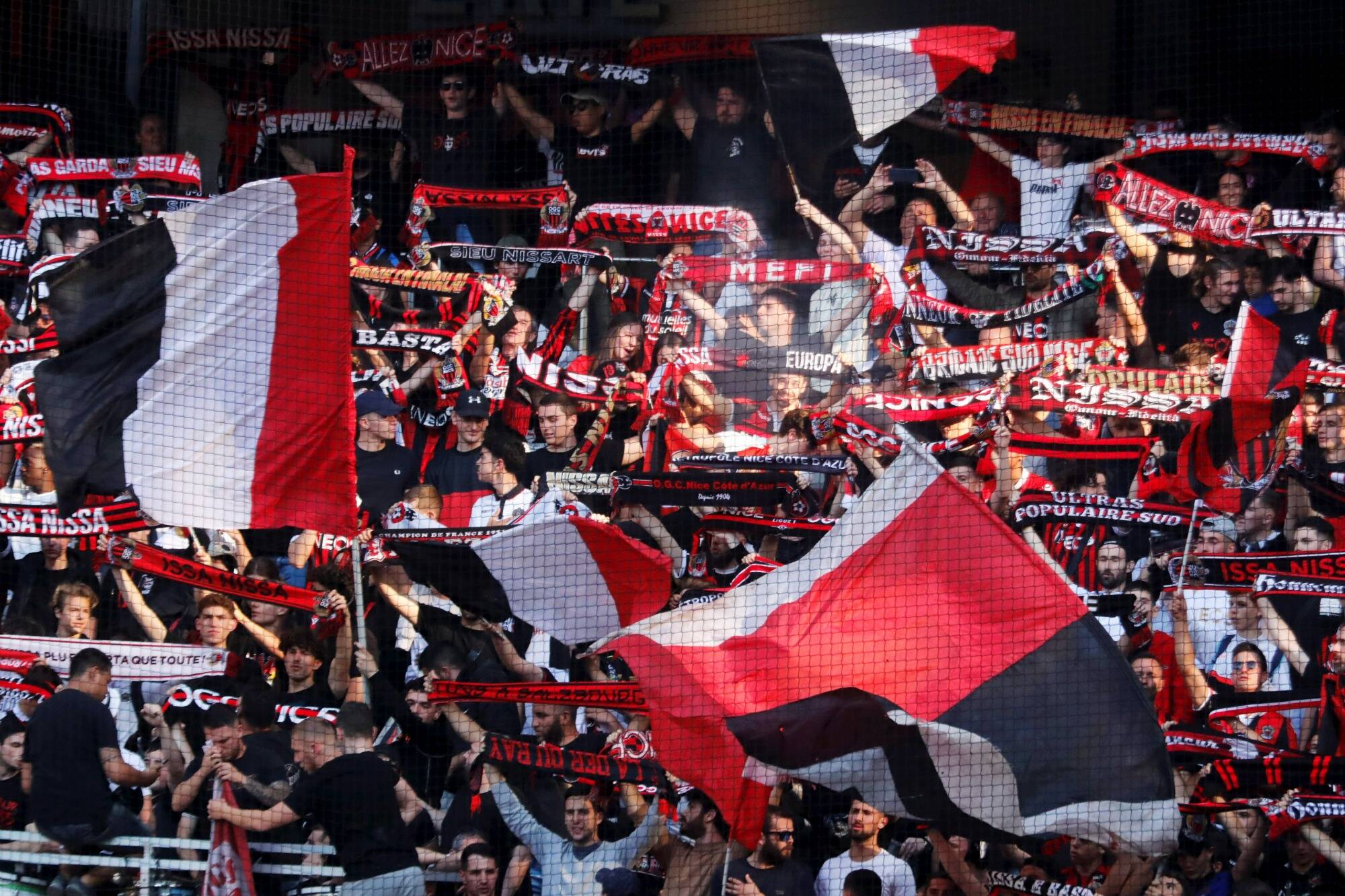 La commission de discipline de la LFP saisie après les chants niçois insultant Sala