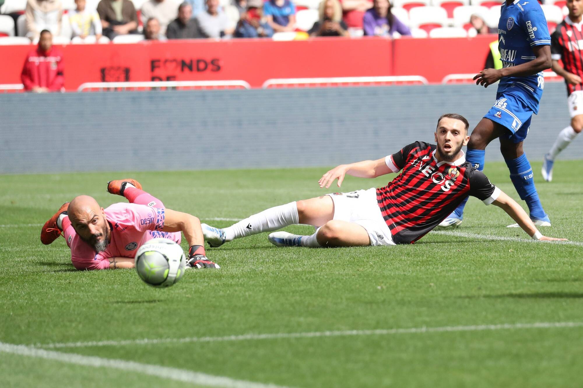 L'OGC Nice s'impose face à Troyes 1-0 en toute fin de match