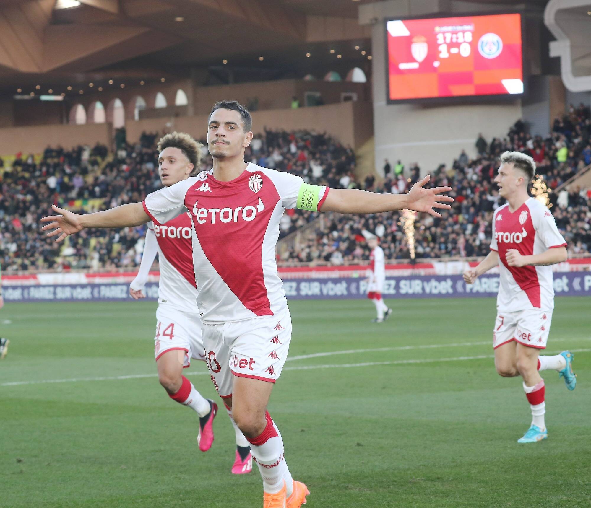 L'AS Monaco Bat Le PSG Et S'empare Provisoirement De La Seconde Place ...