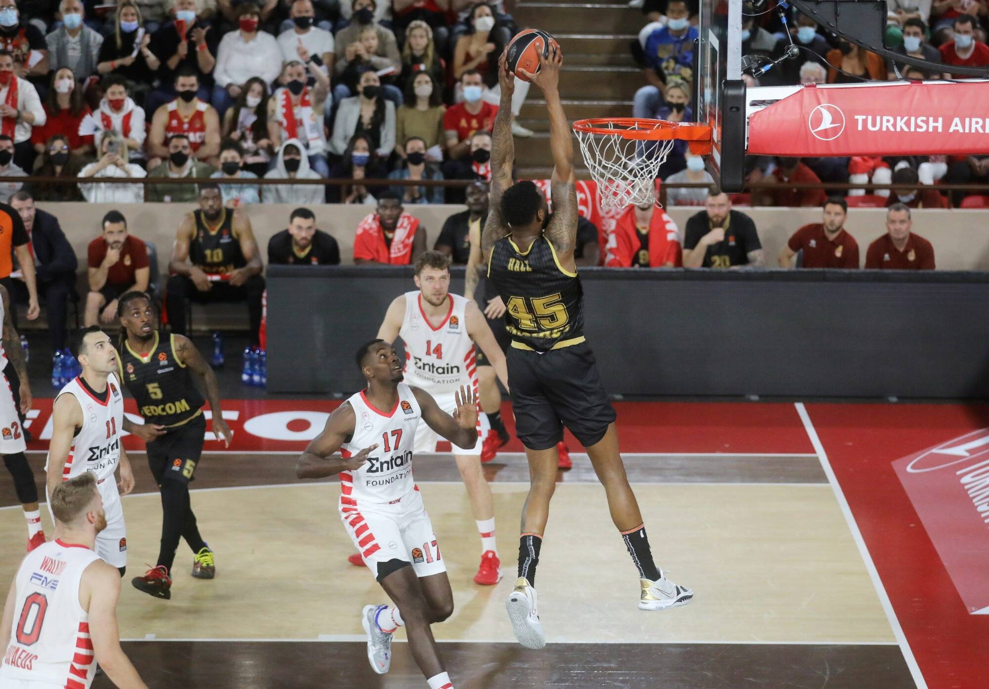 Sur son parquet, Monaco battu de peu par l'Olympiakos (83-87) en Euroligue