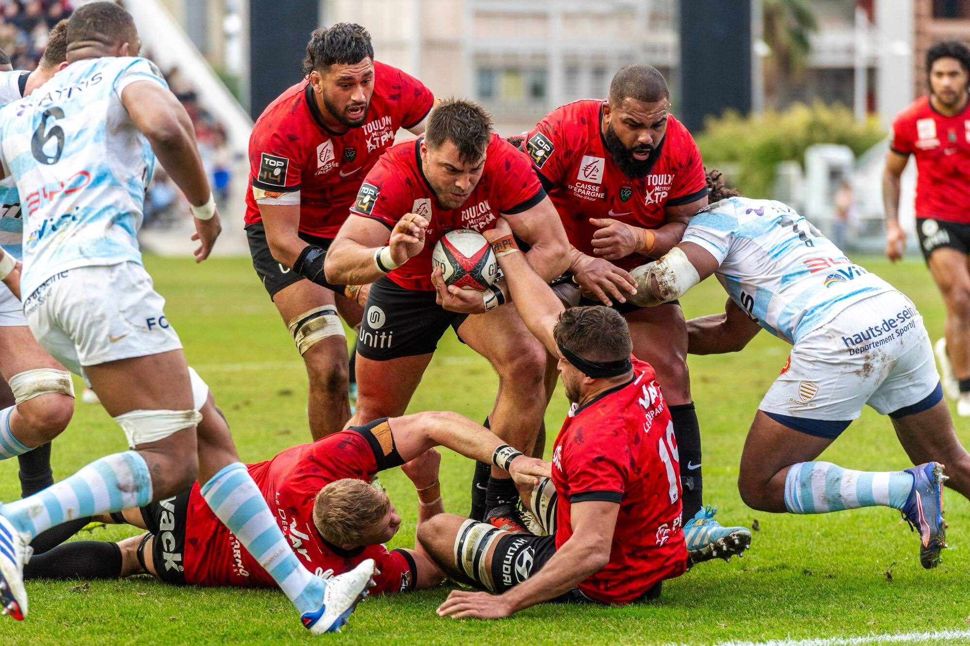 Toulon démarre l'année par un succès bonifié sur le Racing 36-24