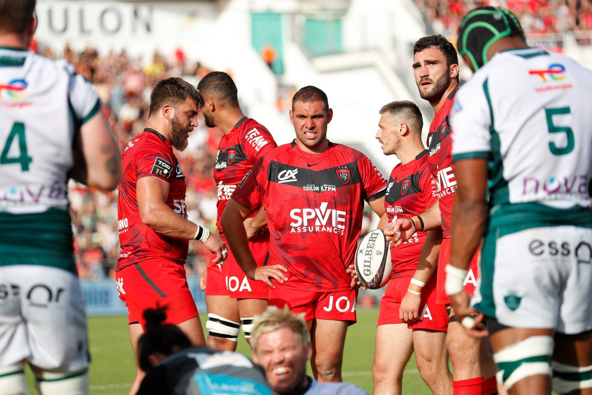 RCT: "Tant que je ne suis pas tiré d'affaire..." Florian Fresia se confie pour la première fois depuis sa blessure à la cheville