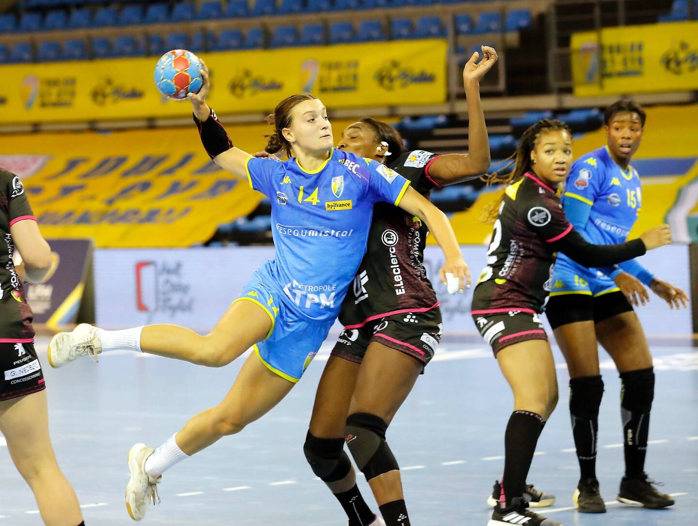 Pourquoi La Ligue Feminine De Handball A Decide De Passer En Version Play Offs Var Matin Pourquoi La Ligue Feminine De Handball A Decide De Passer En Version Play Offs Var Matin