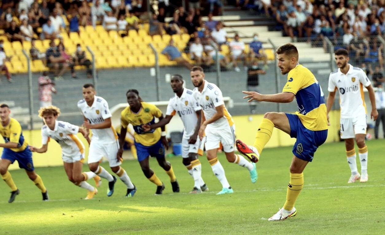 Football: Toulon et Hyères se neutralisent dans un derby à suspense