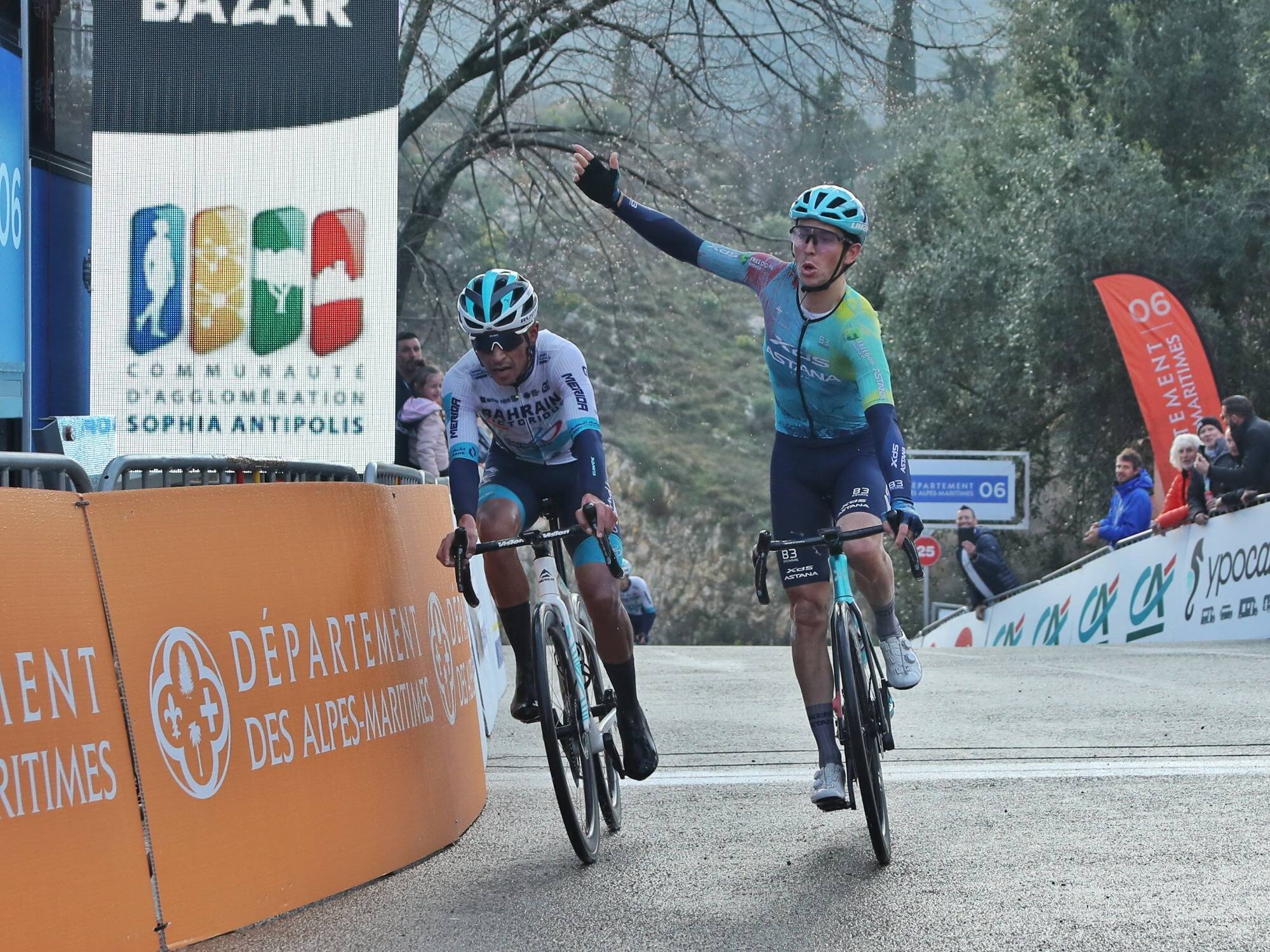 "C'était un peu Koh-Lanta aujourd'hui": la réaction des coureurs après la première étape corsée du Tour des Alpes-Maritimes