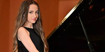 À 17 ans, la pianiste monégasque Stella Almondo vient d'enregistrer son premier album de musique classique
