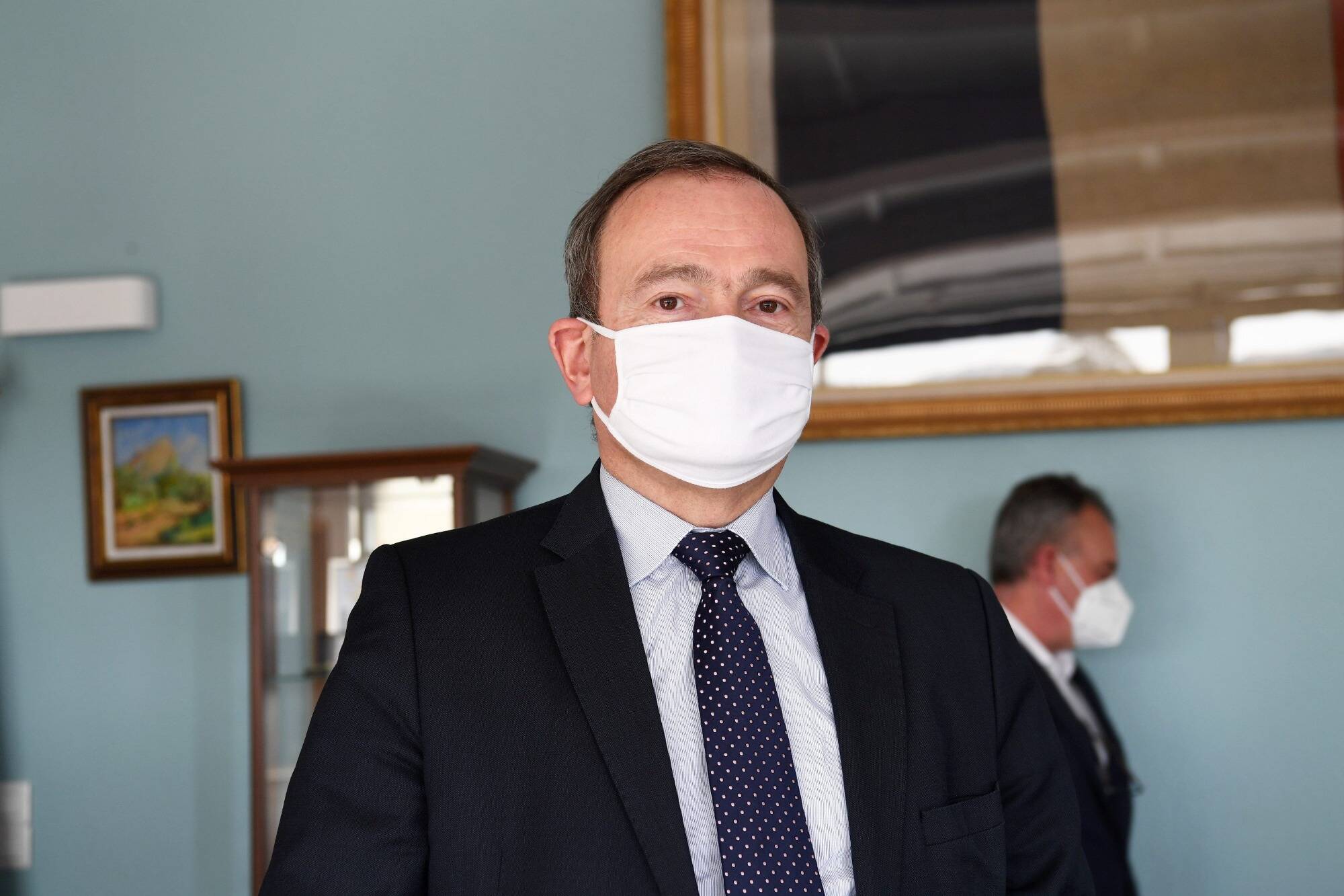 "On va vacciner des milliers de personnes ce week-end" assure le préfet du Var