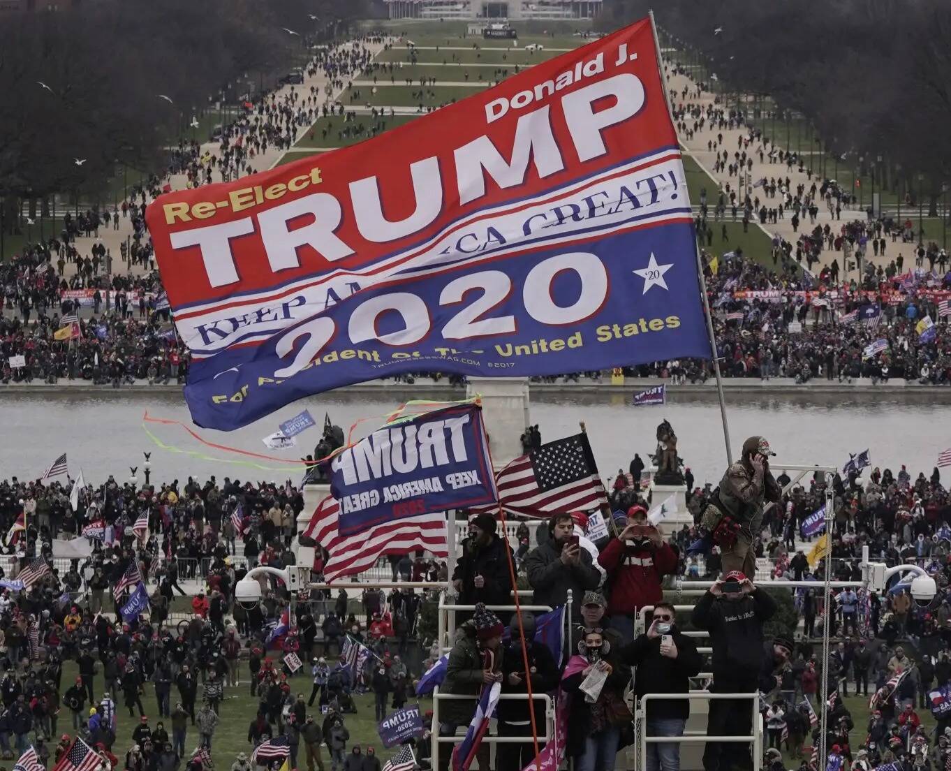 Ce que l'on sait de l'invasion du Capitole aux Etats-Unis par des pro-Trump ce mercredi à 23h