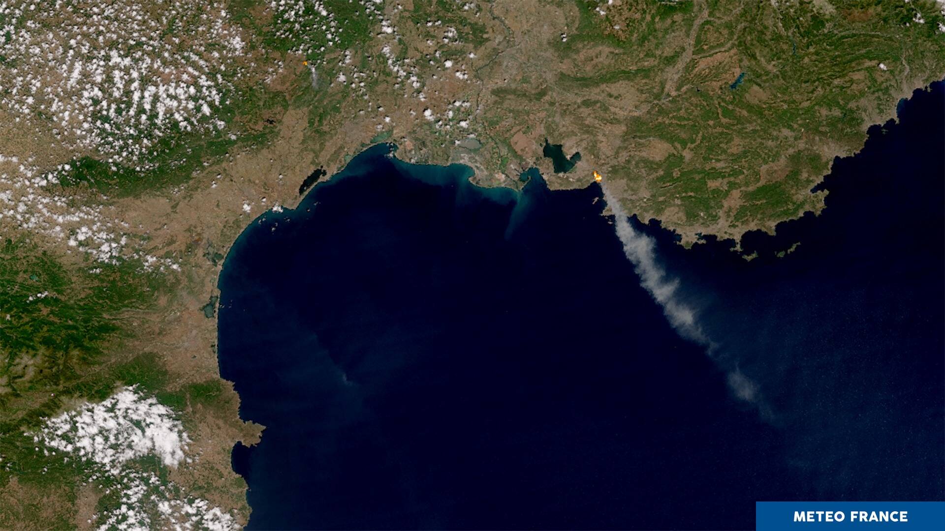 La fumée de l'incendie à Marseille va-t-elle bientôt atteindre le Var et les Alpes-Maritimes?