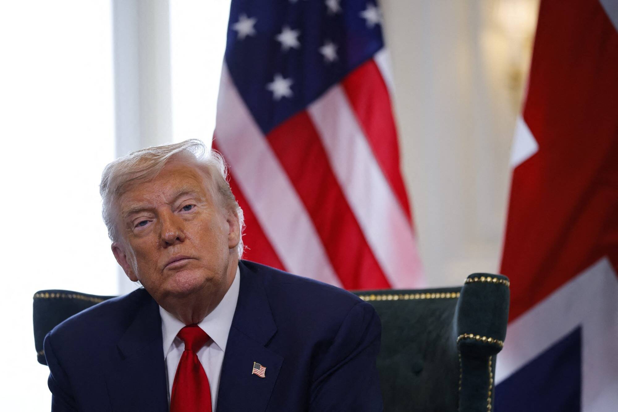 Donald Trump donne "10 ou 12 jours" à Vladimir Poutine pour mettre fin à la guerre en Ukraine