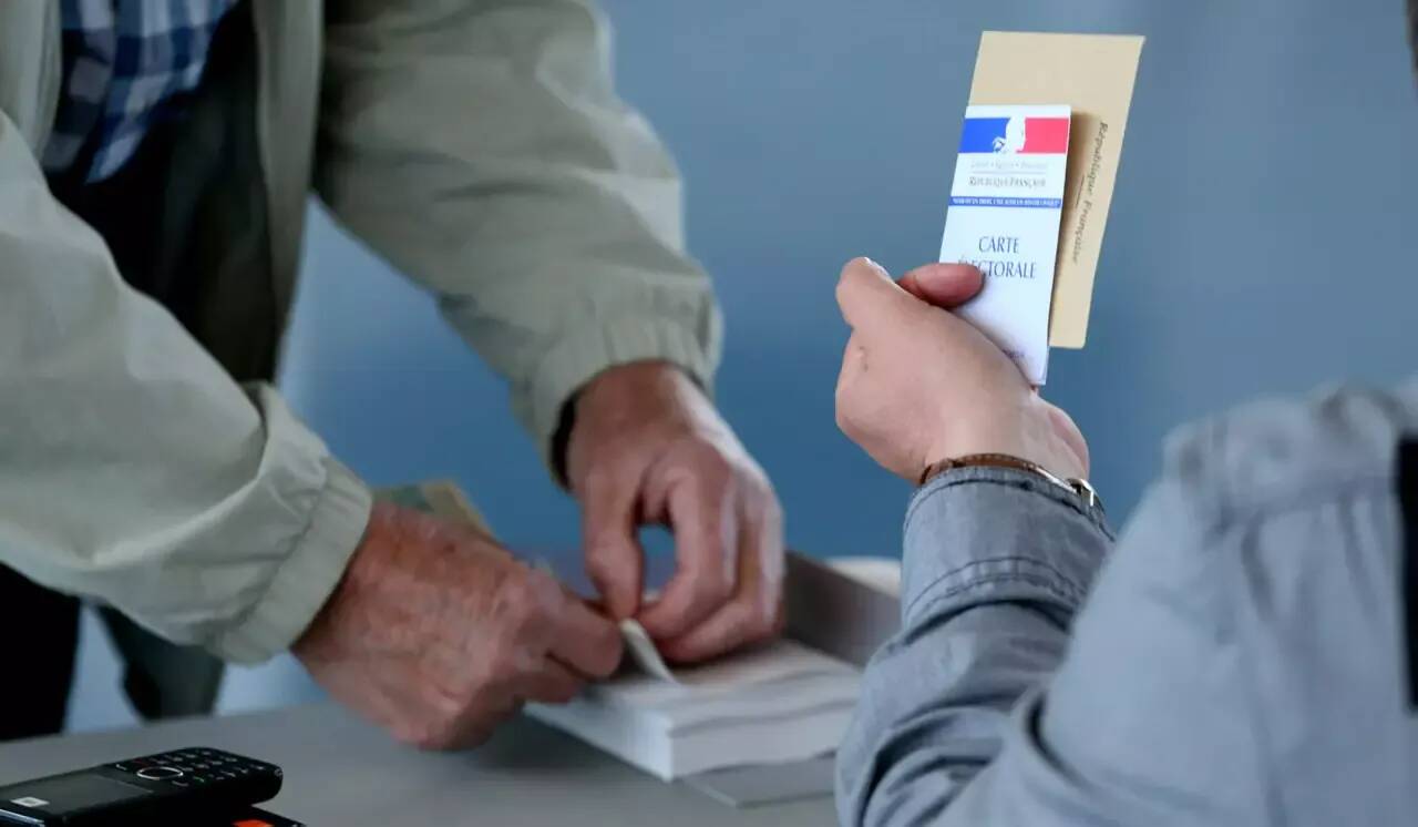 Front populaire: on vous explique pourquoi les négociations patinent entre les partis de gauche en vue des élections législatives