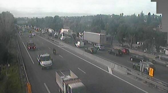 La circulation perturbée sur l'autoroute A8 après un accident dans les Alpes-Maritimes