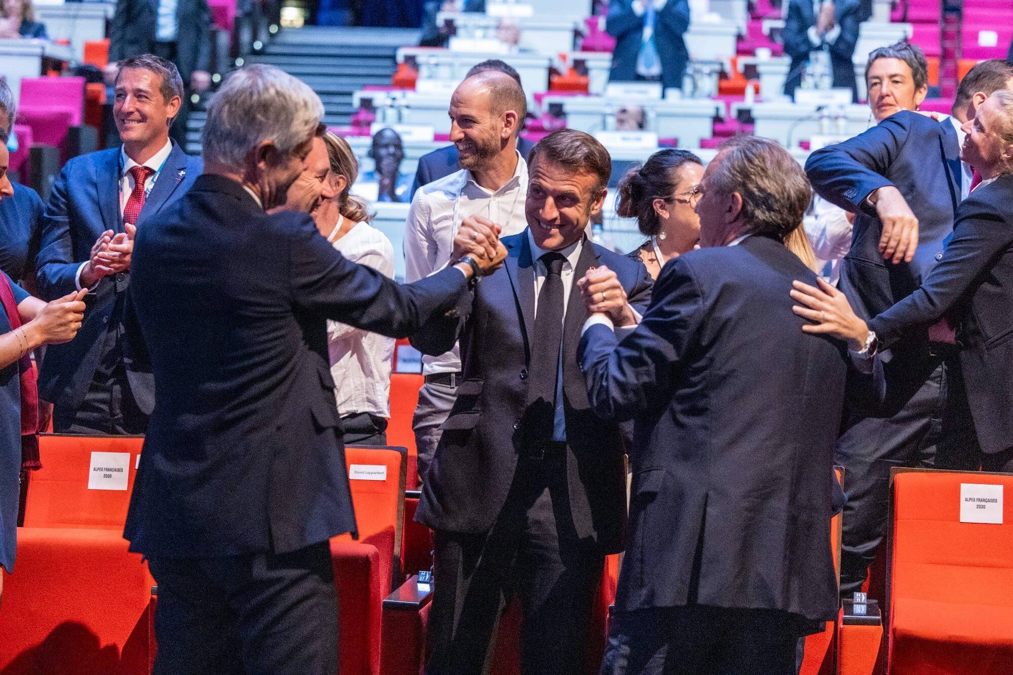 Nice, la Savoie et la Haute-Savoie, les Hautes-Alpes... ce que l'on sait des lieux pressentis pour accueillir les JO d'hiver 2030