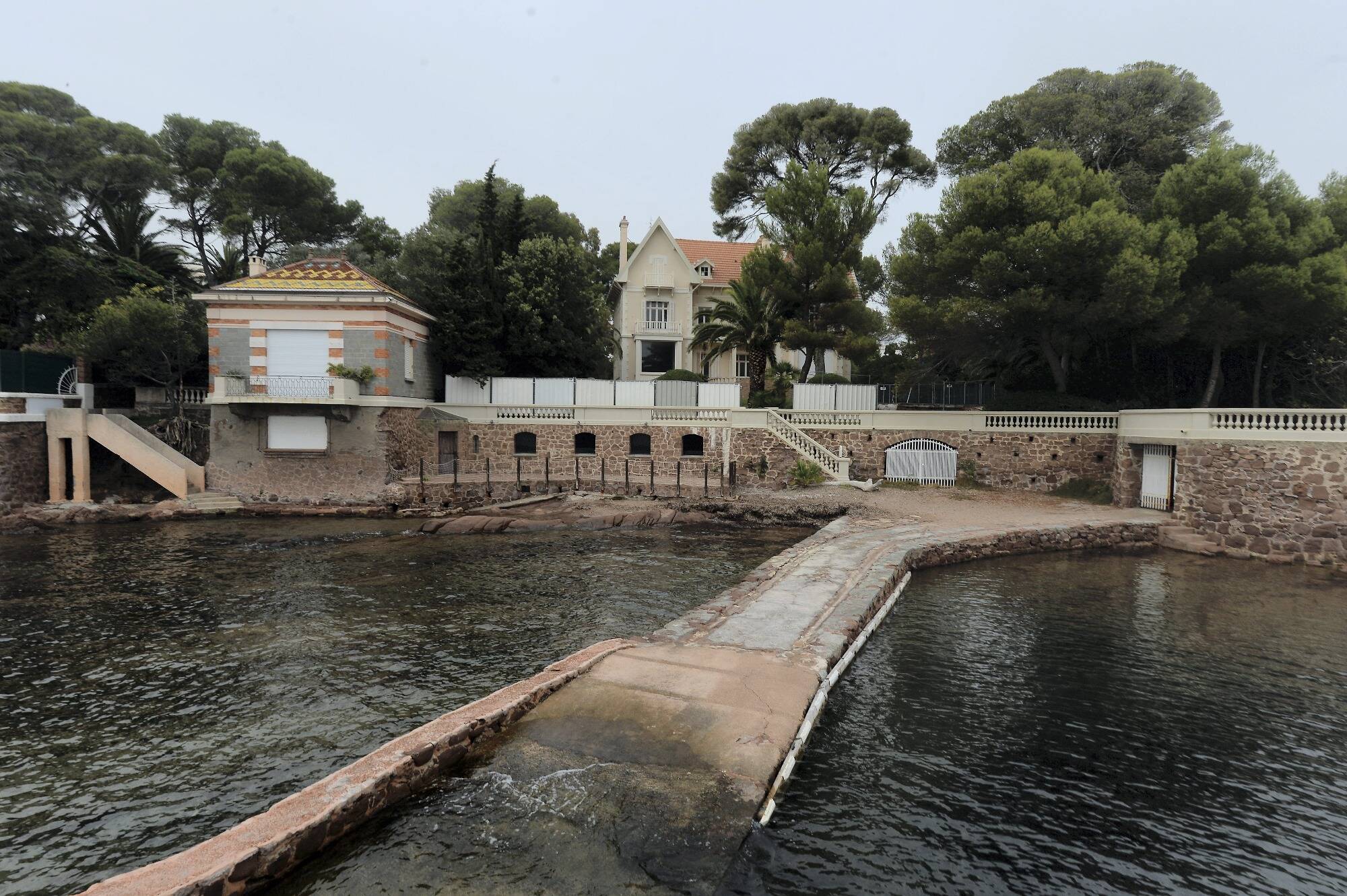 Des villas à Grasse et près de Saint-Tropez, enquête pour blanchiment... ce que l'on sait sur la vaste saisie de biens d'oligarques russes sur la Côte d'Azur