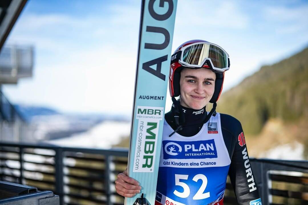 Du gel douche pour les femmes, de l'argent pour les hommes: une championne de saut à ski dénonce l'inégalité des primes