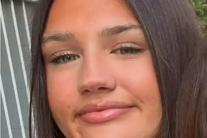 Disparue le jeudi 1er mai à Nice et sans doute désormais à Toulon: où est passée Eva, 16 ans?