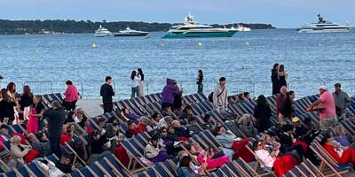 Il ne passe pas inaperçu avec sa coque bleu turquoise, quel est ce yacht qui se balade dans la baie de Cannes durant le Festival?