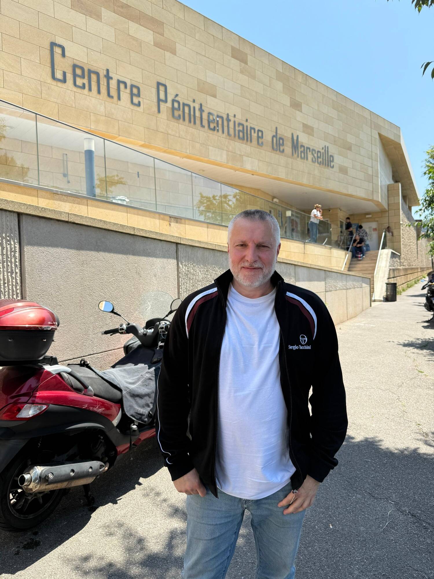 L'animateur de Skyrock Fred Musa au centre pénitentiaire des Baumettes à Marseille pour un atelier radio