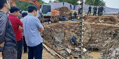 Au Vietnam, le corps de l'enfant tombé dans un trou de 35 mètres a été retrouvé