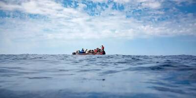 Grèce: au moins 15 morts dans le naufrage d'une embarcation de migrants