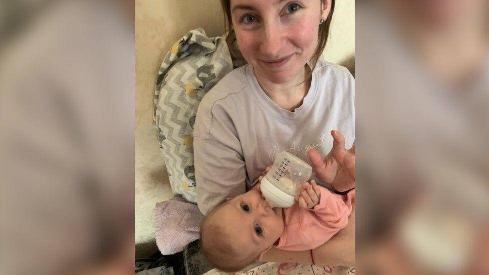 "Mon monde a été détruit par un missile russe": cet Ukrainien a perdu sa mère, sa femme et son bébé dans un bombardement