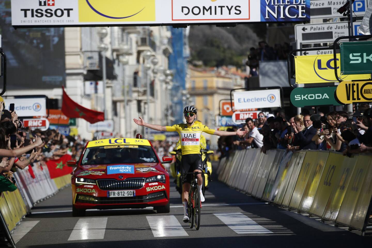 Le Slovène, double vainqueur du Tour de France, a remporté pour la première fois de sa carrière Paris-Nice. Le Slovène a signé une troisième victoire d'étape sur l'épreuve, en s'imposant ce dimanche en solitaire à Nice.