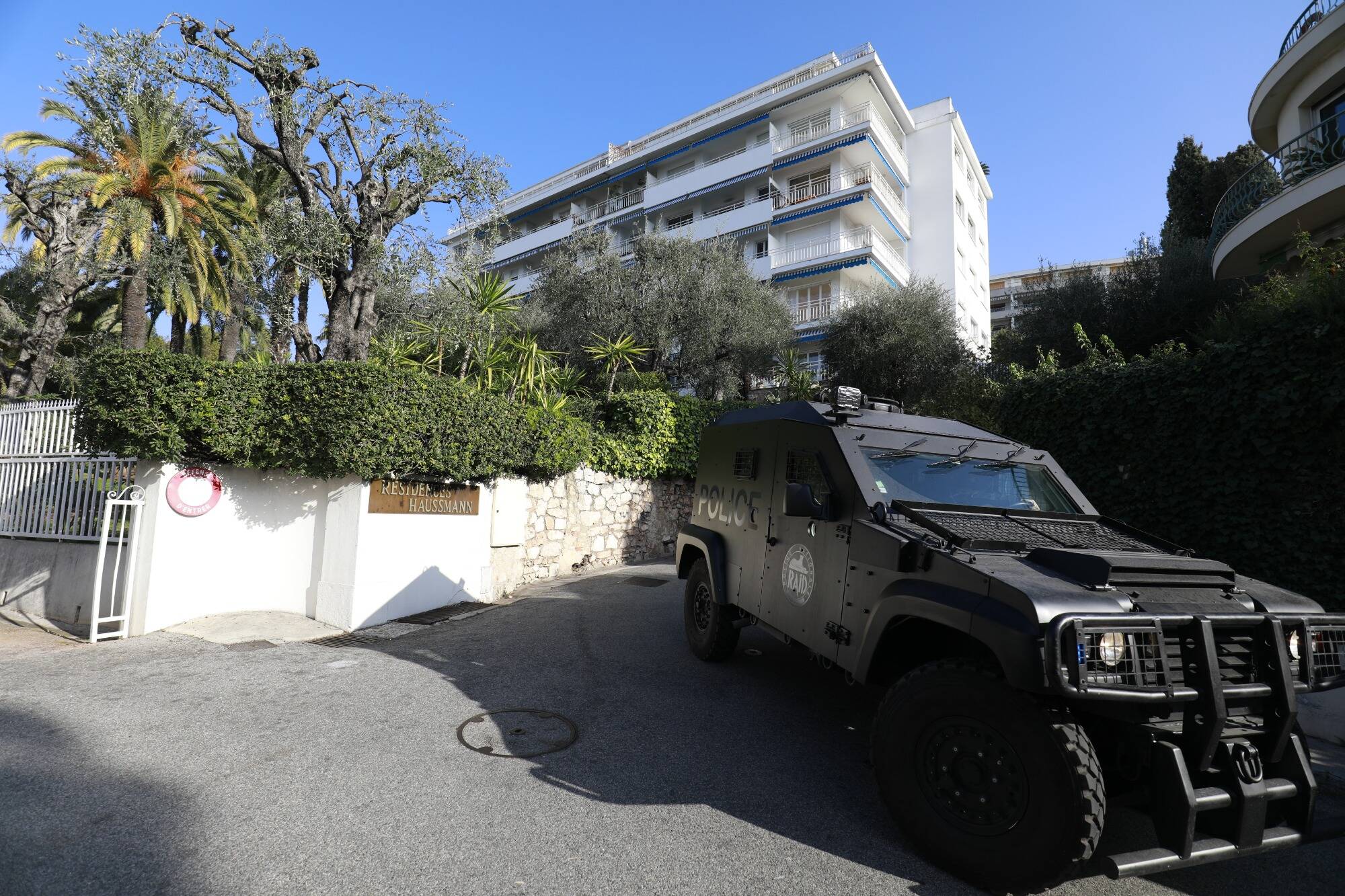 Un ancien militaire armé, retranché chez lui à Nice, interpellé