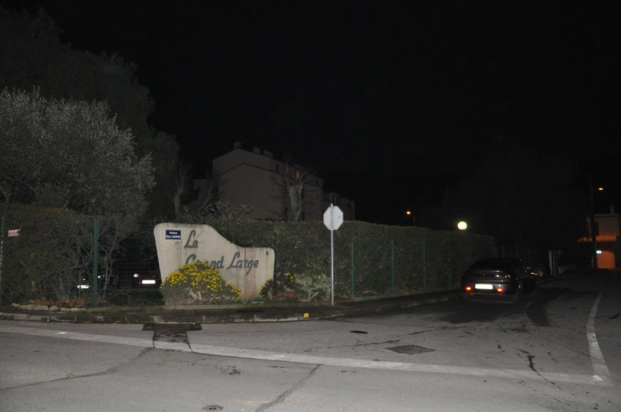 Féminicide dans le Var: il pénètre chez son ex-compagne à l'aide d'une échelle et la tue avec un fusil avant de se suicider