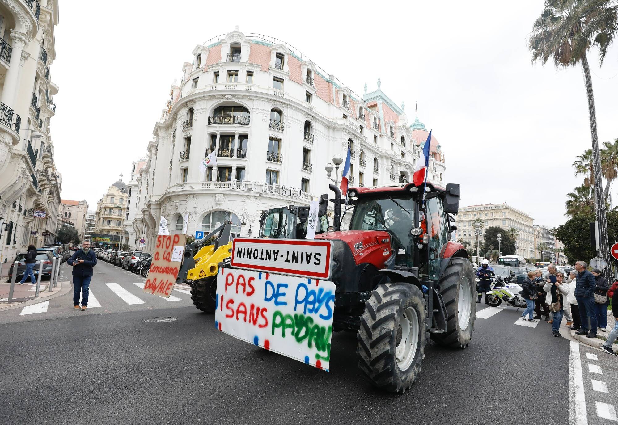 Moutons, Formule 1, tracteurs... Les événements et manifestations les plus insolites qui ont eu lieu sur la Promenade des Anglais à Nice