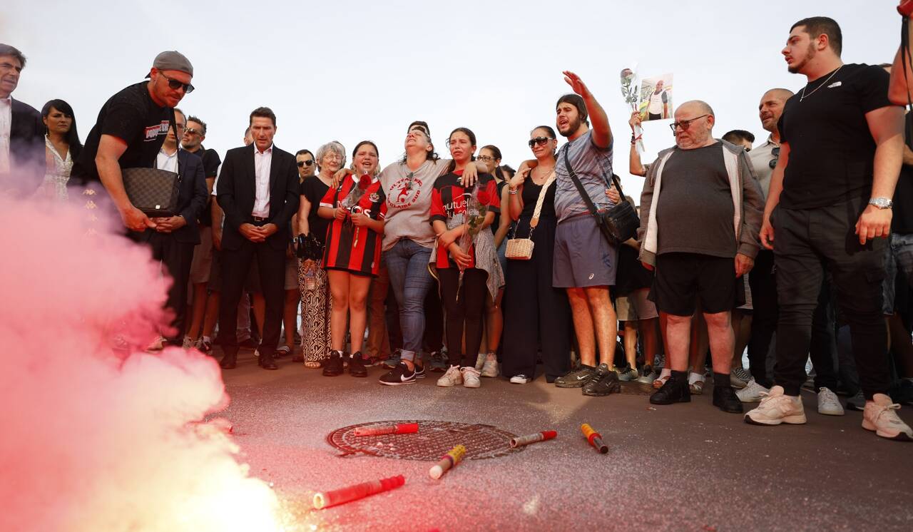 Près de 400 personnes rassemblées à Nice pour hommage à Jérémie Boulon, ce pompier tué sur la Prom'
