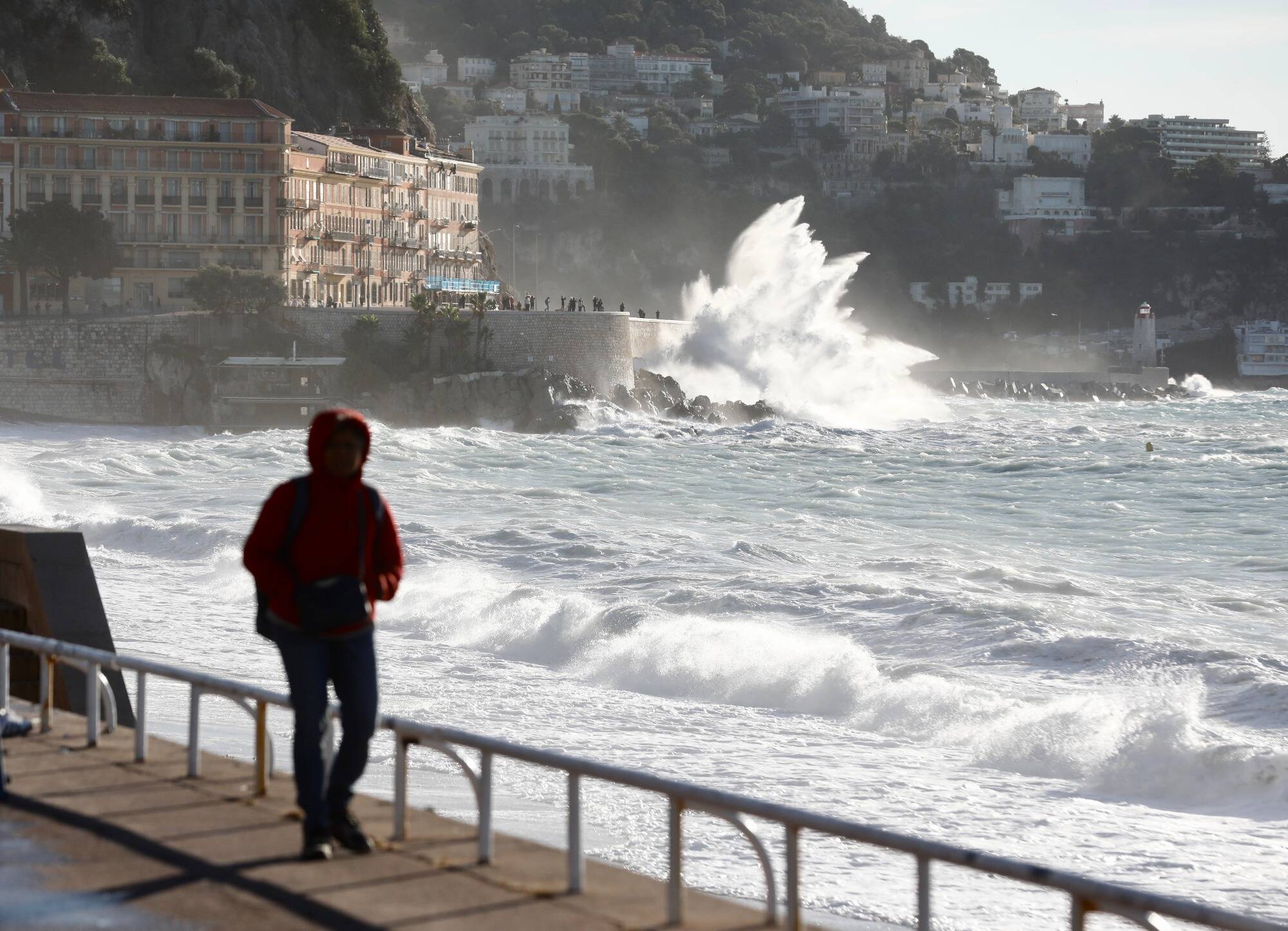 Des rafales de vent proches de 100 km/h enregistrées dans les Alpes-Maritimes et le Var ce vendredi