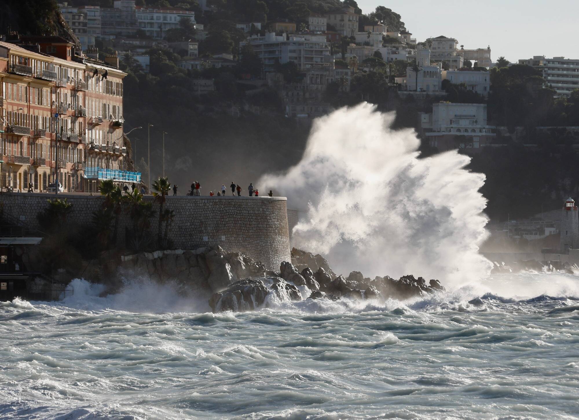 Forte houle attendue sur les Alpes-Maritimes ce samedi soir: la baignade fortement déconseillée