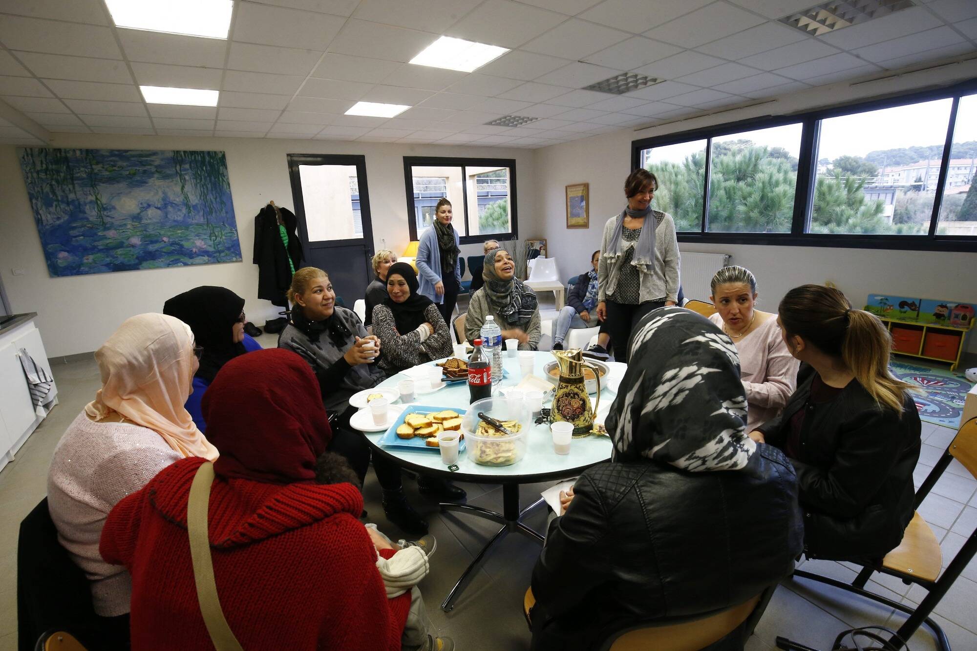 "La digue qui empêchait des parents d'aller trop loin a sauté." Comment l'Ecole réaffirme les valeurs de la République
