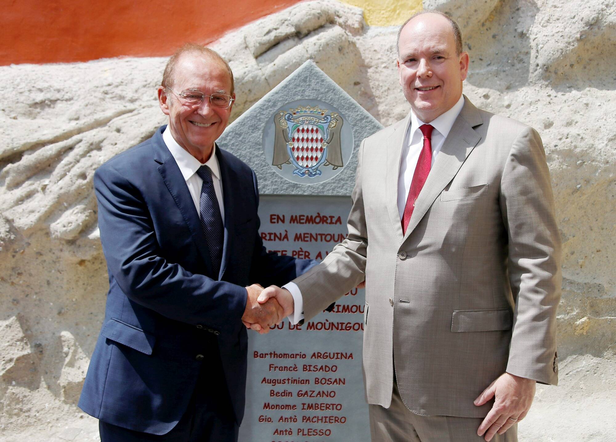 "Très attristé" par le décès de Jean-Claude Guibal, le prince Albert II rend hommage à un "homme passionné pour Menton"