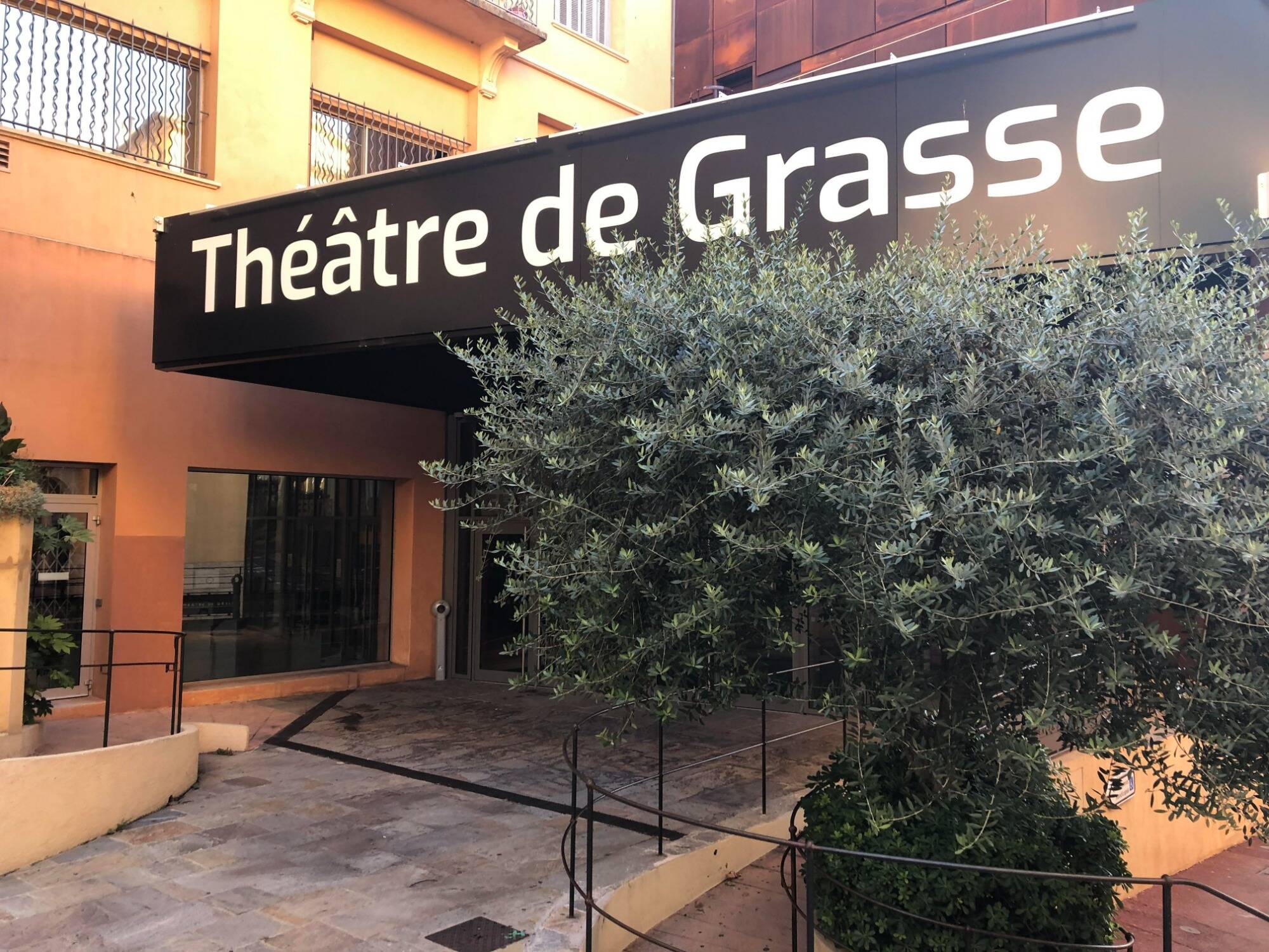 Le Cours Florent bientôt à Grasse, on vous dit comment faire pour s'inscrire aux stages