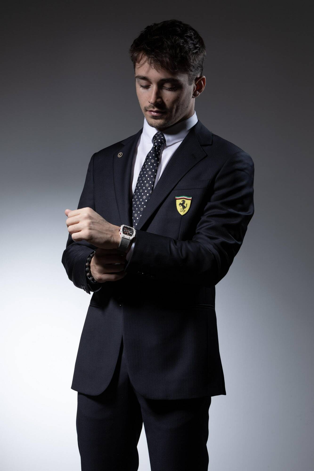 Le pilote de F1 Charles Leclerc s'est fait dérober sa montre à plusieurs milliers d'euros lors d'une agression en Italie