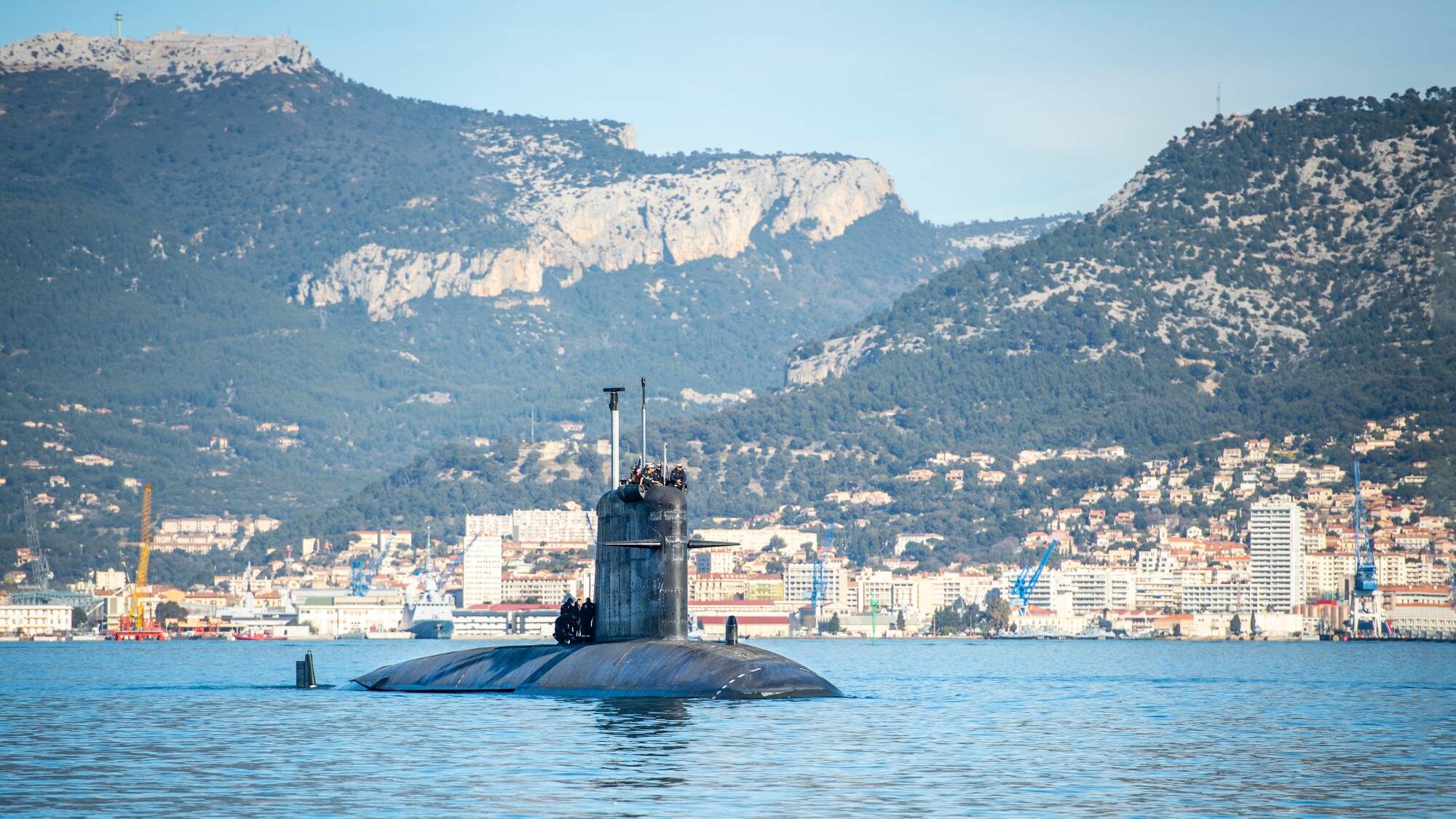 Les sous-marins détectés par les câbles au fond des mers? Le délégué général pour l'armement répond