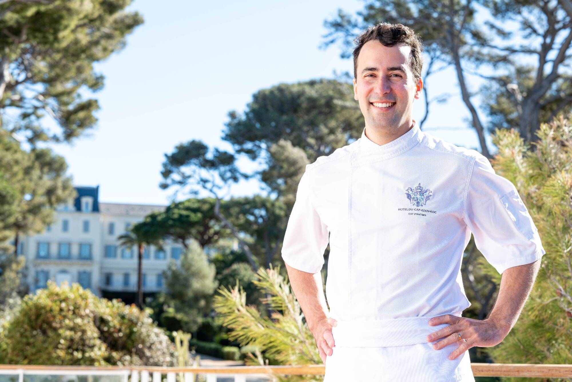 Gabriel Le Quang de l'hôtel du Cap-Eden-Roc à Antibes décroche le titre de Meilleur Ouvrier de France pâtissier - confiseur