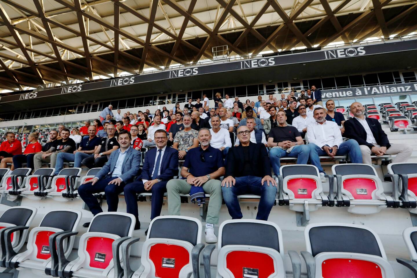 L'équipe de Gym Tonic (ici Philippe Camps, le chef du service des sports, entouré d'anciens Aiglons lors de la fête organisée pour la 50e émission) revient demain vendredi à partir de 19 heures sur le site nicematin.com et les différentes plateformes.