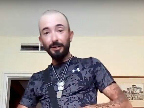 Suprémaciste blanc, le Niçois Alexis Issaurat fait un salut nazi à l'annonce de sa condamnation et finit en garde à vue