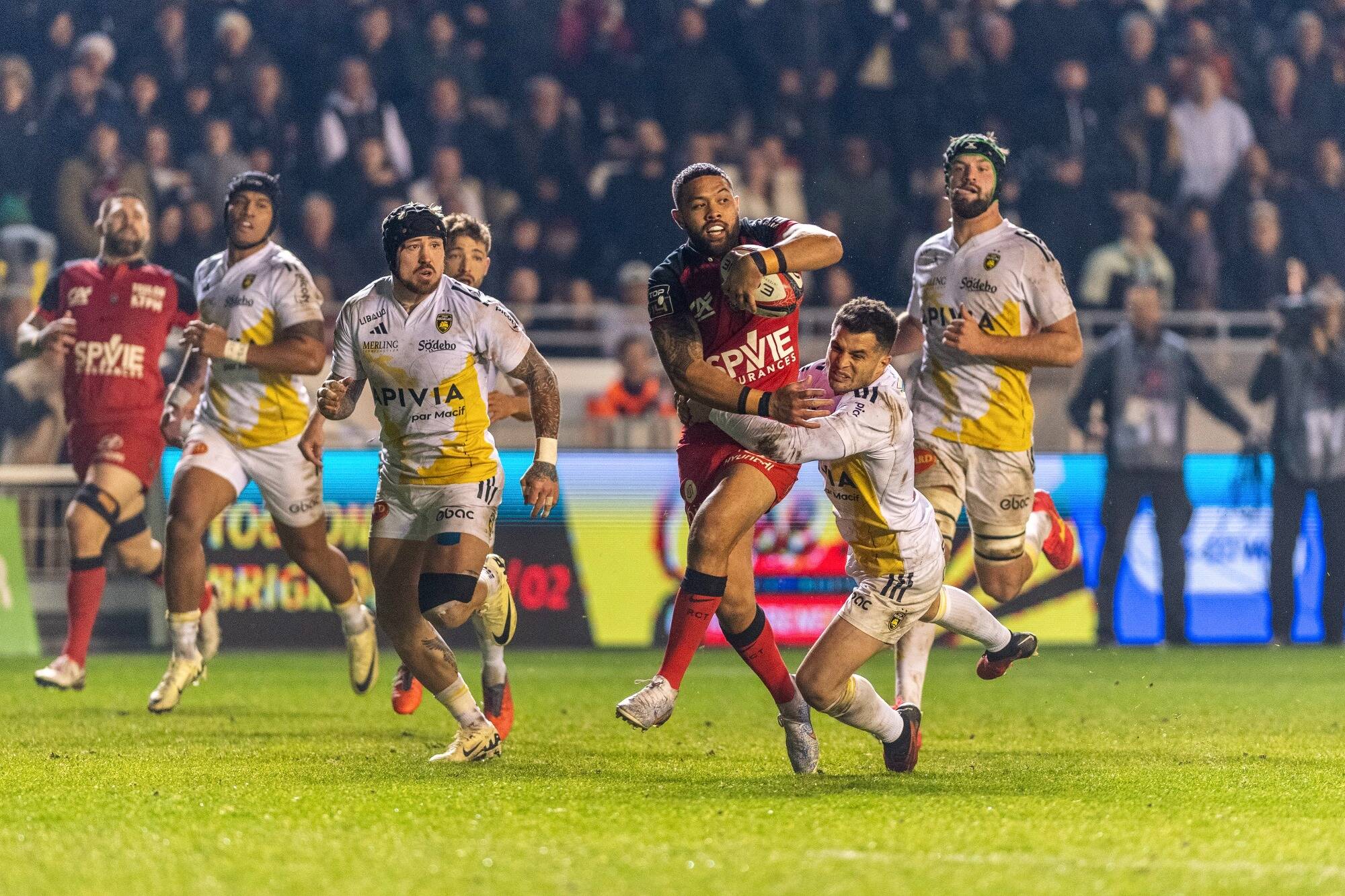 Le RCT s'en sort bien à La Rochelle (7-3 à la mi-temps)