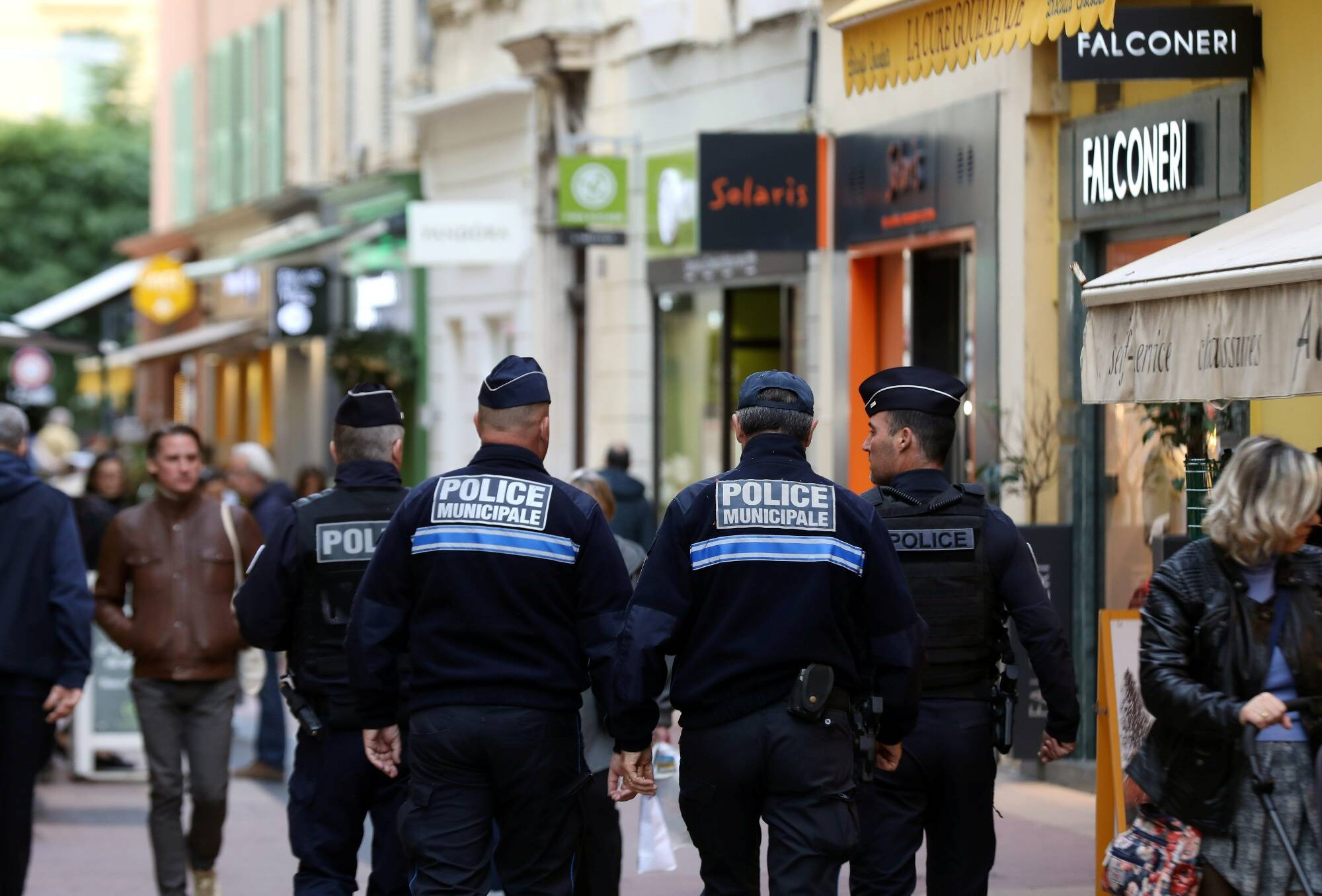 Les forces de sécurité mettent en place un plan anti Hold-up pour les fêtes à Menton