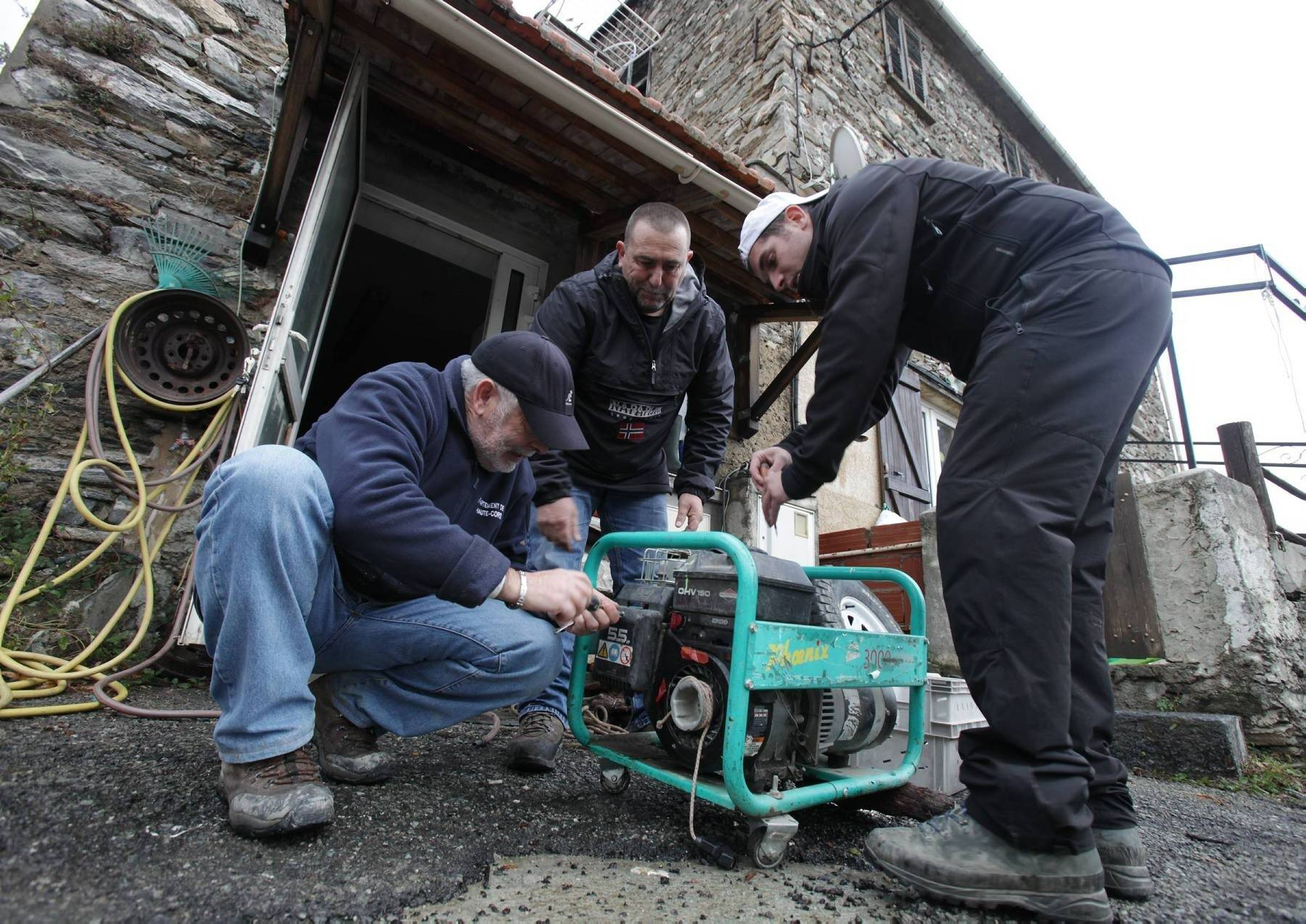 Coupure d'électricité: les 6 choses à faire et à ne pas faire avec un groupe électrogène