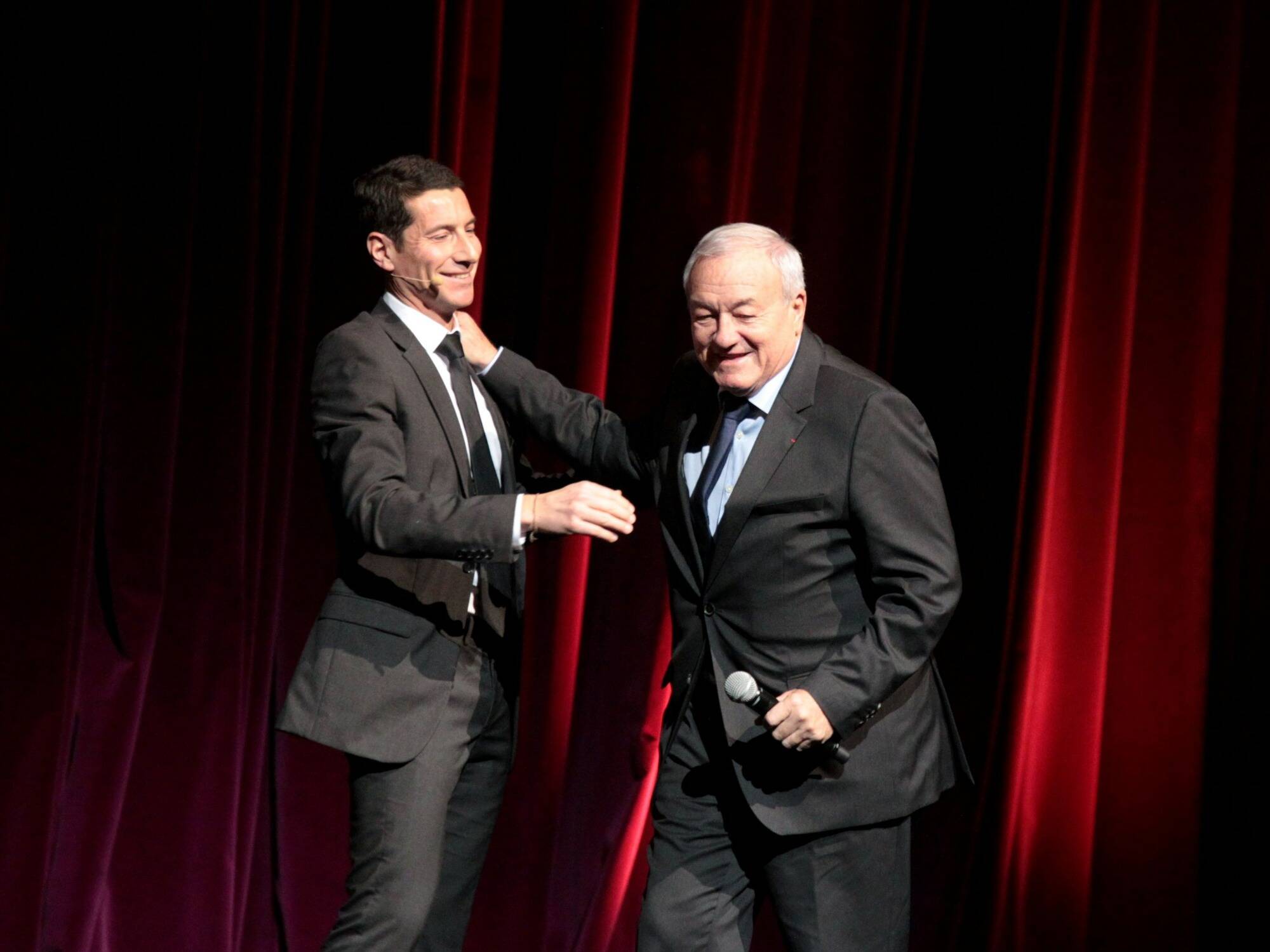 "C'était un gagnant": la réaction de David Lisnard, maire de Cannes, au décès de Bernard Brochand, son prédécesseur